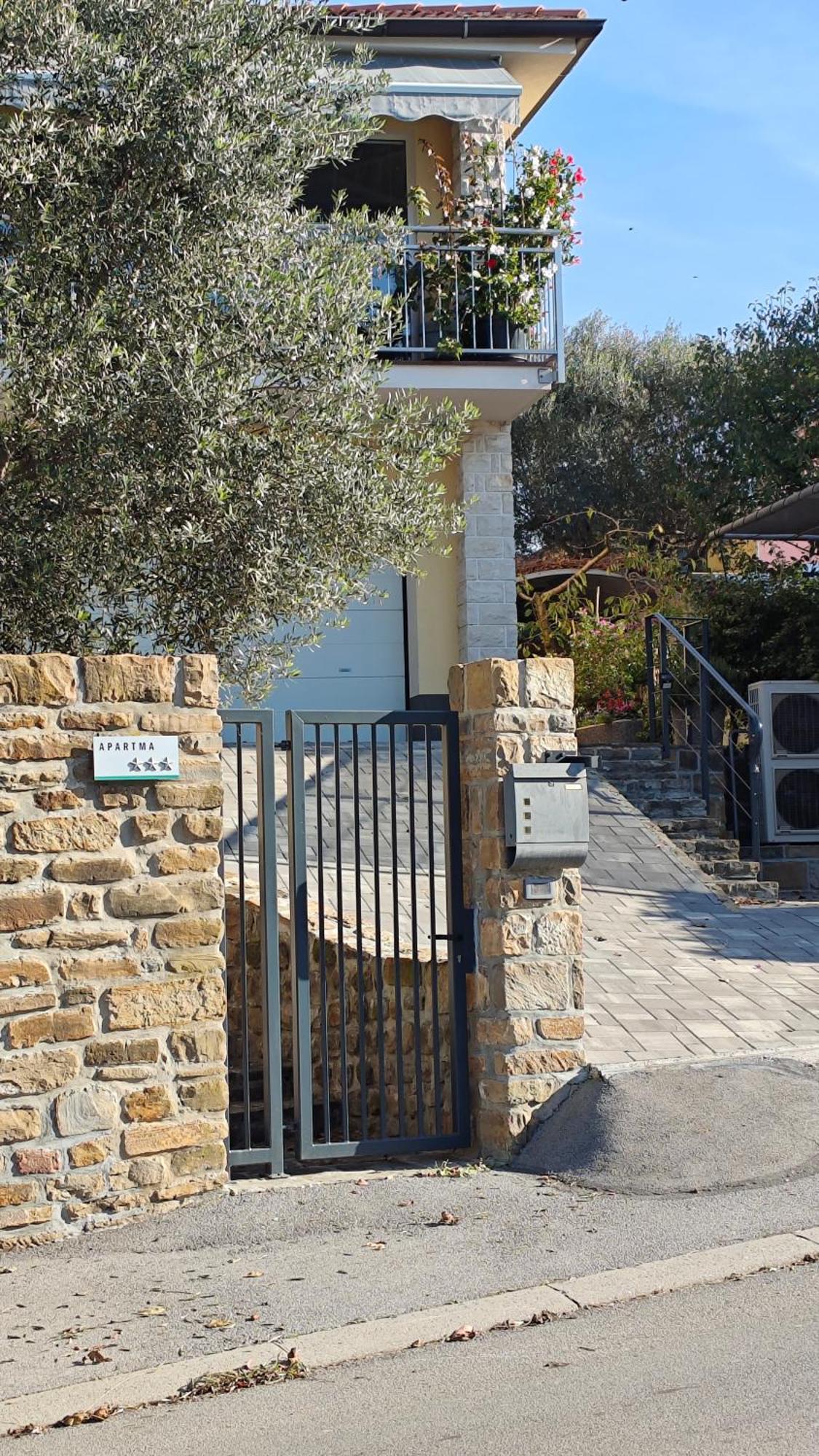 Apartman Tomisic